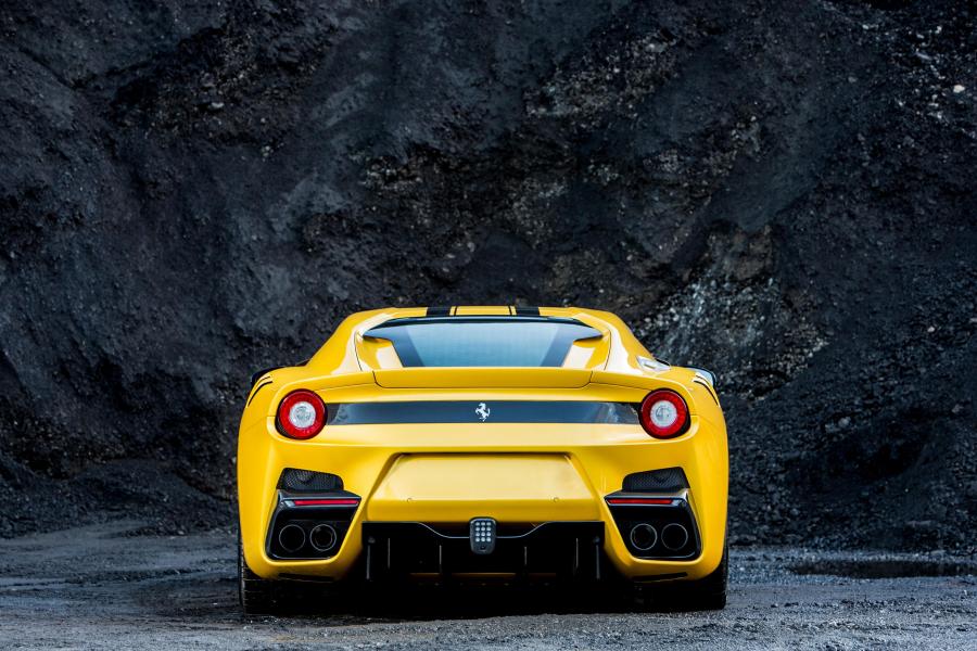  Ferrari F12tdf Tailor Made 2016 года  (UK) (фото 26 из 40)